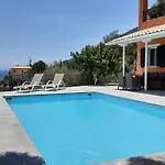 Agrielia Villa Pondi