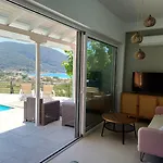 Agrielia Villa Pondi